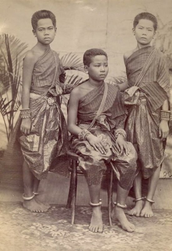 khmer-dress-002.jpg